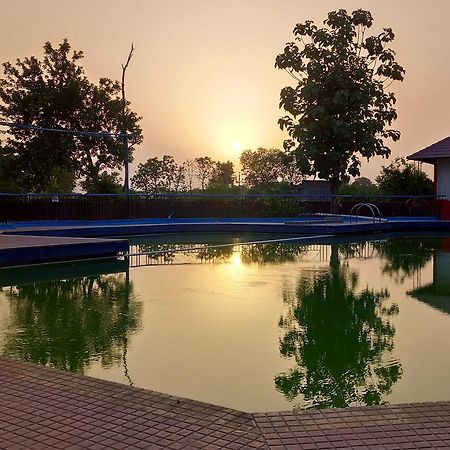 Pura Raghunāth Sanjay Motels I Pvt Ltd מראה חיצוני תמונה