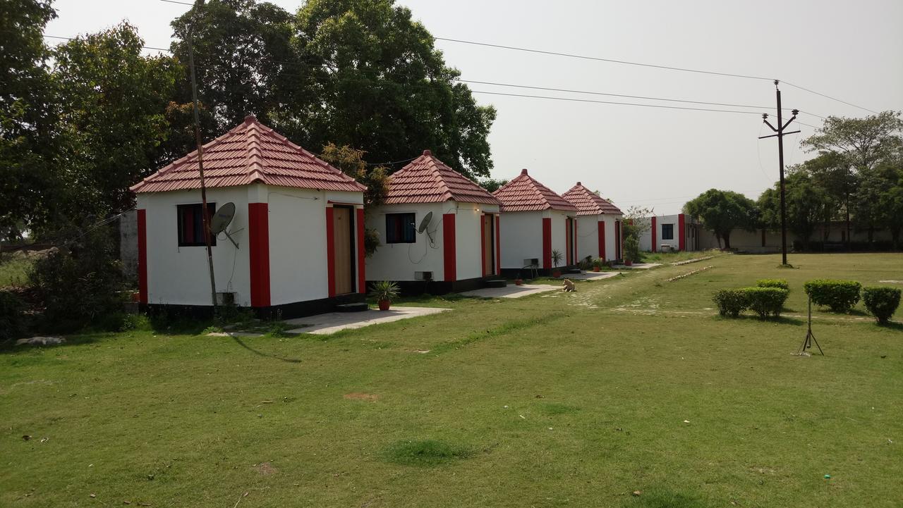 Pura Raghunāth Sanjay Motels I Pvt Ltd מראה חיצוני תמונה
